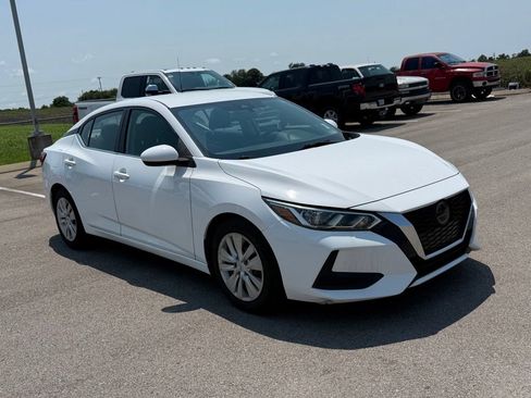 Used 2020 Nissan Sentra S FWD image 2