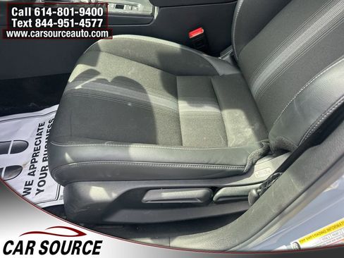 Used 2023 Honda Civic Sport image 9