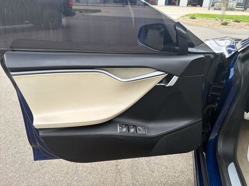 Used 2019 Tesla Model S Long Range AWD/4WD image 8