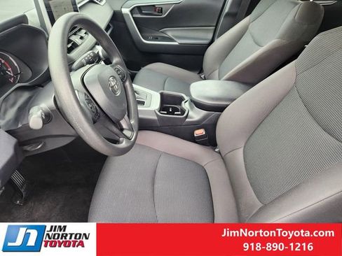 Used 2025 Toyota RAV4 LE image 13