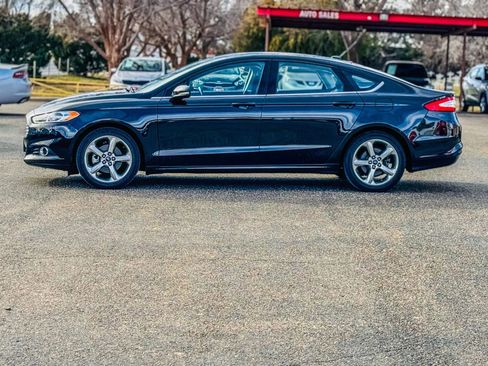 Used 2014 Ford Fusion SE FWD image 4