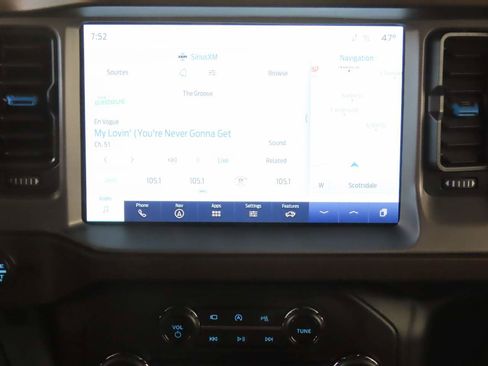 Used 2023 Ford Bronco Outer Banks image 12