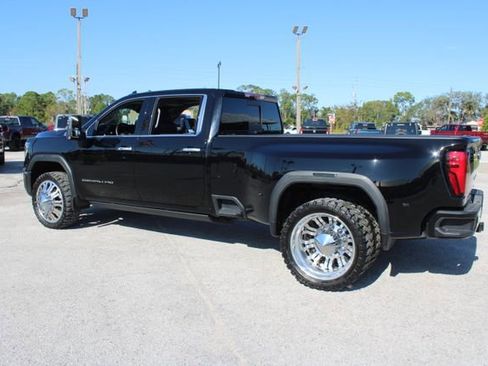 Used 2024 GMC Sierra 3500 Denali w/ Denali Reserve Package image 7