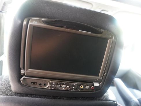 Used 2012 Toyota Sienna SE FWD image 14