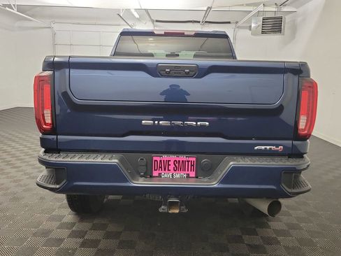 Used 2023 GMC Sierra 2500 AT4 image 9