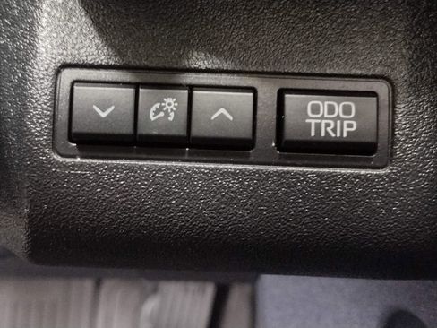 Used 2023 Toyota bZ4X XLE w/ Weather Package image 33