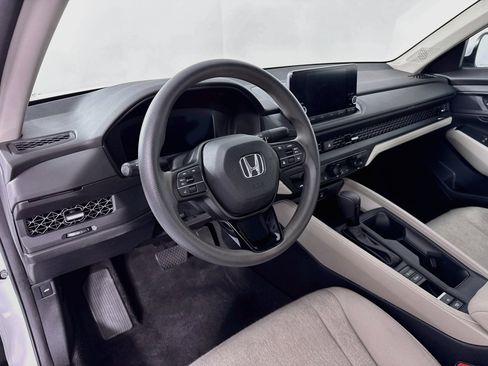 Certified 2023 Honda Accord EX image 9