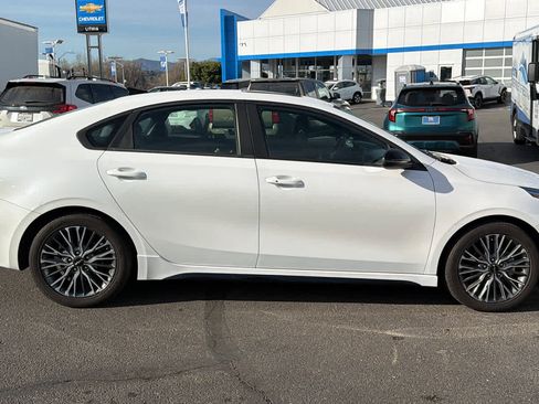 Used 2024 Kia Forte GT-Line w/ GT-Line Premium Package image 4