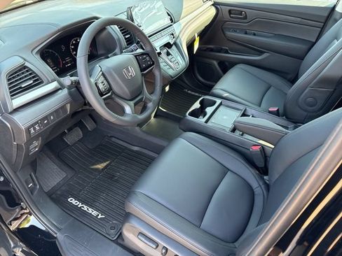 Used 2026 Honda Odyssey EX-L image 10