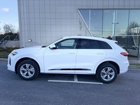 New 2025 Audi Q5 Premium image 2