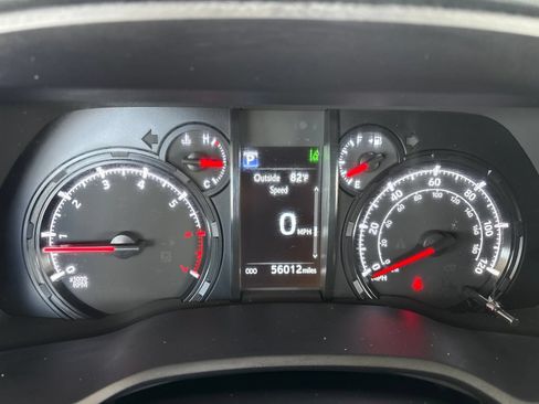 Used 2021 Toyota 4Runner SR5 Premium w/ Moonroof Package RWD image 30