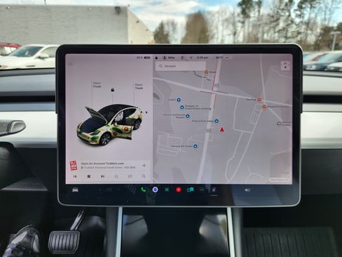 Used 2021 Tesla Model Y Long Range image 12