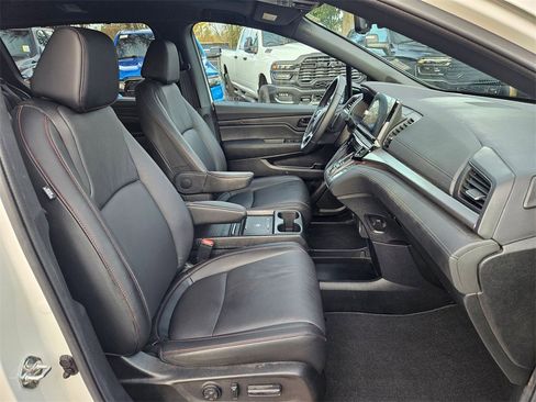 Used 2025 Honda Odyssey Sport-L image 20
