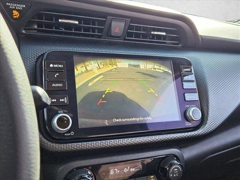 Used 2021 Nissan Kicks SV image 12