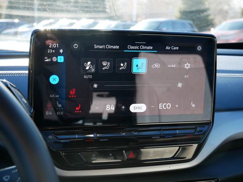 Used 2024 Volkswagen ID.4 S image 23