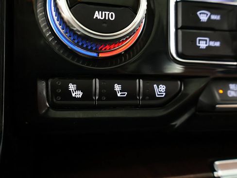 Used 2024 GMC Yukon Denali Ultimate AWD/4WD image 65