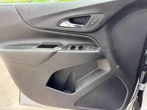 Used 2023 Chevrolet Equinox LT w/ LPO, Floor Liner Package AWD/4WD image 7