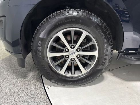 Used 2021 Ford Expedition Max XL AWD/4WD image 6