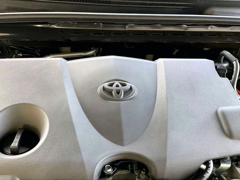 New 2026 Toyota Camry SE image 17