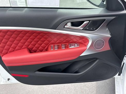 Used 2025 Genesis G70 3.3T Advanced w/ Sport Prestige Package image 17