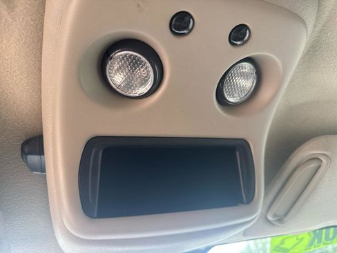 Used 2006 Chevrolet Silverado 1500 LT w/ Onstar Plus Package image 9