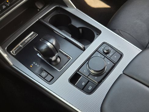 Used 2024 MAZDA CX-90 3.3 Turbo w/ Preferred Plus image 21