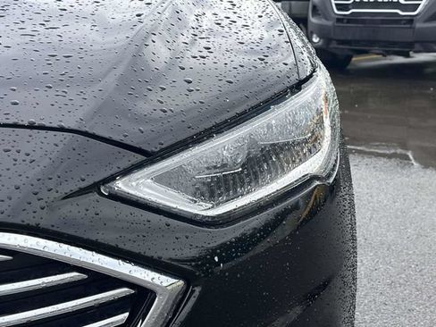 Used 2017 Ford Fusion Titanium FWD image 9