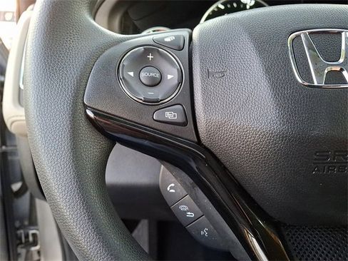 Used 2017 Honda HR-V EX image 29