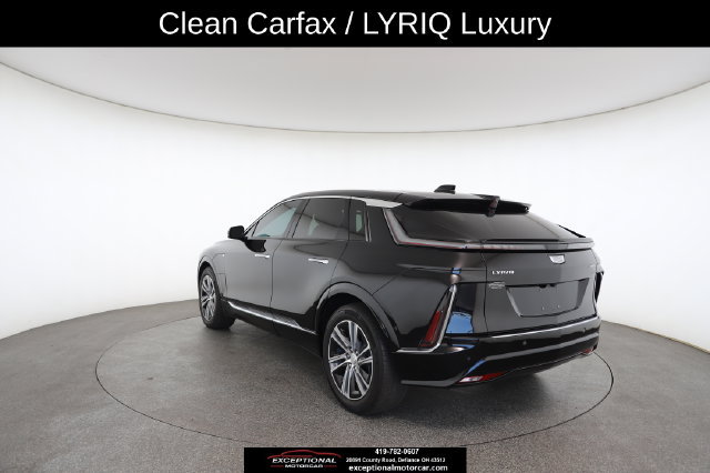 Used 2024 Cadillac Lyriq Luxury AWD/4WD image 12