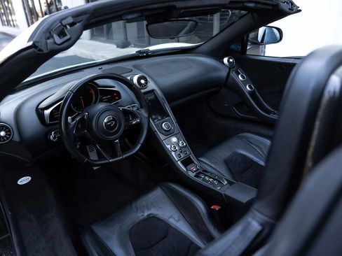 Used 2013 McLaren MP4-12C Spider RWD image 34