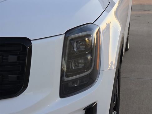 Used 2021 Kia Telluride SX w/ Nightfall Edition Package image 3