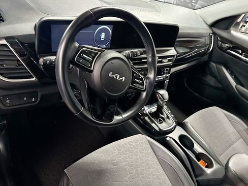 Used 2024 Kia Seltos S AWD/4WD image 9