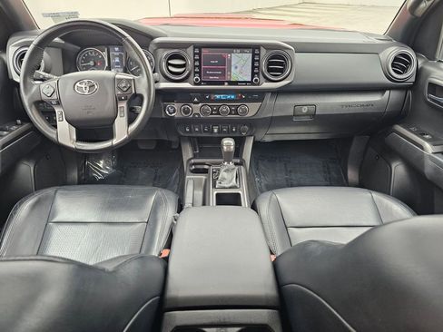 Used 2022 Toyota Tacoma TRD Sport image 22