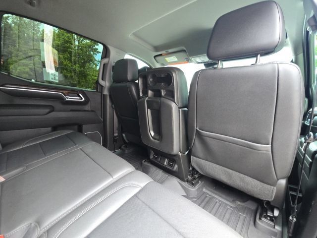 Used 2022 GMC Sierra 1500 SLT AWD/4WD image 18