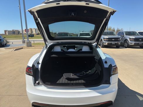Used 2023 Tesla Model S image 5