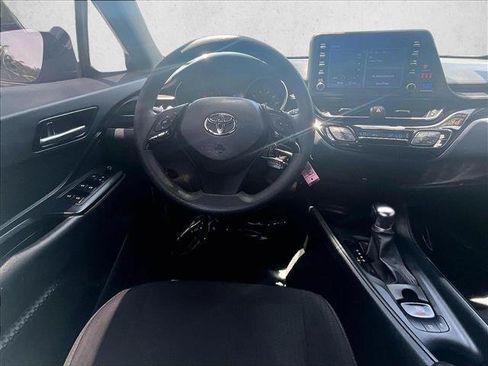 Used 2019 Toyota C-HR LE FWD image 7