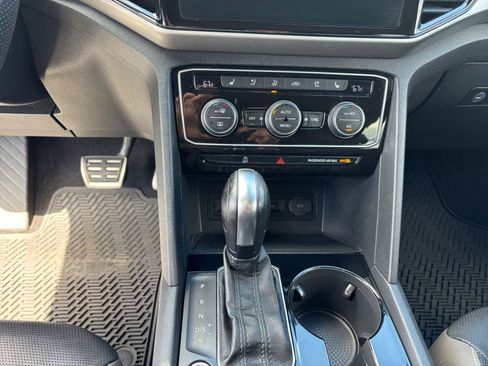 Used 2020 Volkswagen Atlas Cross Sport SEL Premium R-Line AWD/4WD image 12