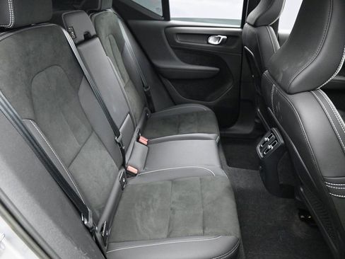 Used 2023 Volvo XC40 Recharge Ultimate w/ Protection Package Premier image 31