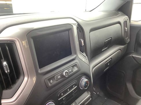 Used 2022 Chevrolet Silverado 1500 Custom image 17