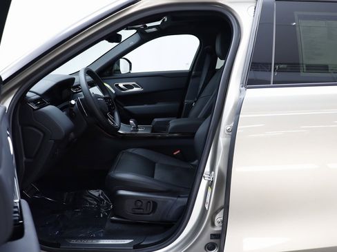 New 2026 Land Rover Range Rover Velar Dynamic SE image 6