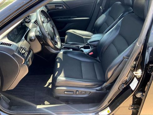 Used 2016 Honda Accord Sport image 8