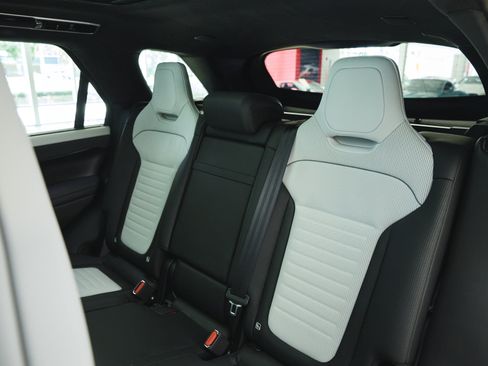 Used 2025 Land Rover Range Rover Sport SV Edition Two AWD/4WD image 49