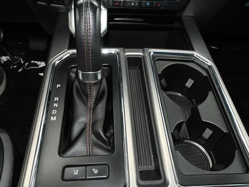 Used 2018 Ford F150 Platinum w/ Equipment Group 701A Luxury AWD/4WD image 18