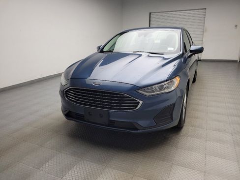 Used 2019 Ford Fusion SE FWD image 15