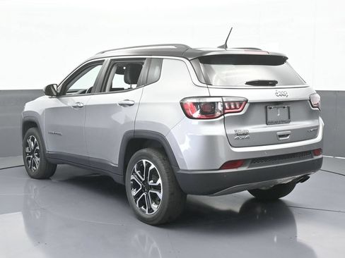 Used 2022 Jeep Compass Limited w/ Sun and Sound Group AWD/4WD image 4
