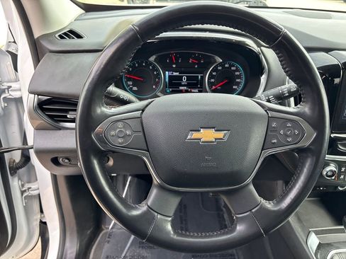 Used 2019 Chevrolet Traverse LT image 14