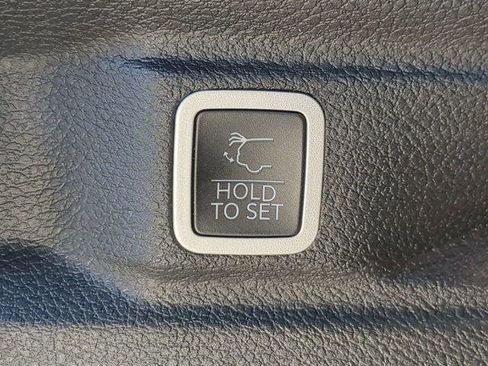 Certified 2024 Jeep Grand Cherokee L Limited image 15