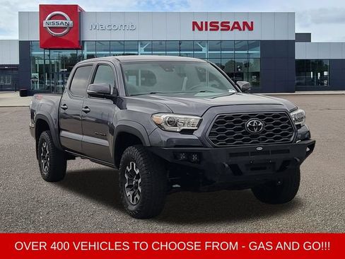 Used 2022 Toyota Tacoma TRD Off-Road AWD/4WD image 1
