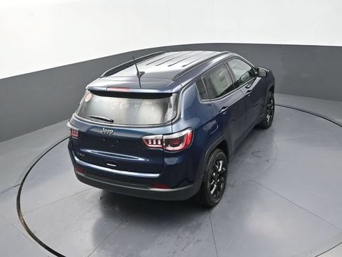 New 2026 Jeep Compass Latitude AWD/4WD image 17