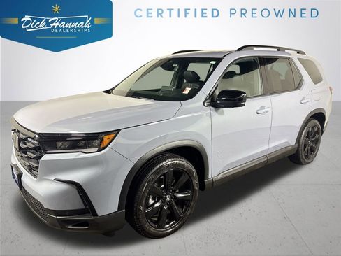 Certified 2025 Honda Pilot Black Edition image 1